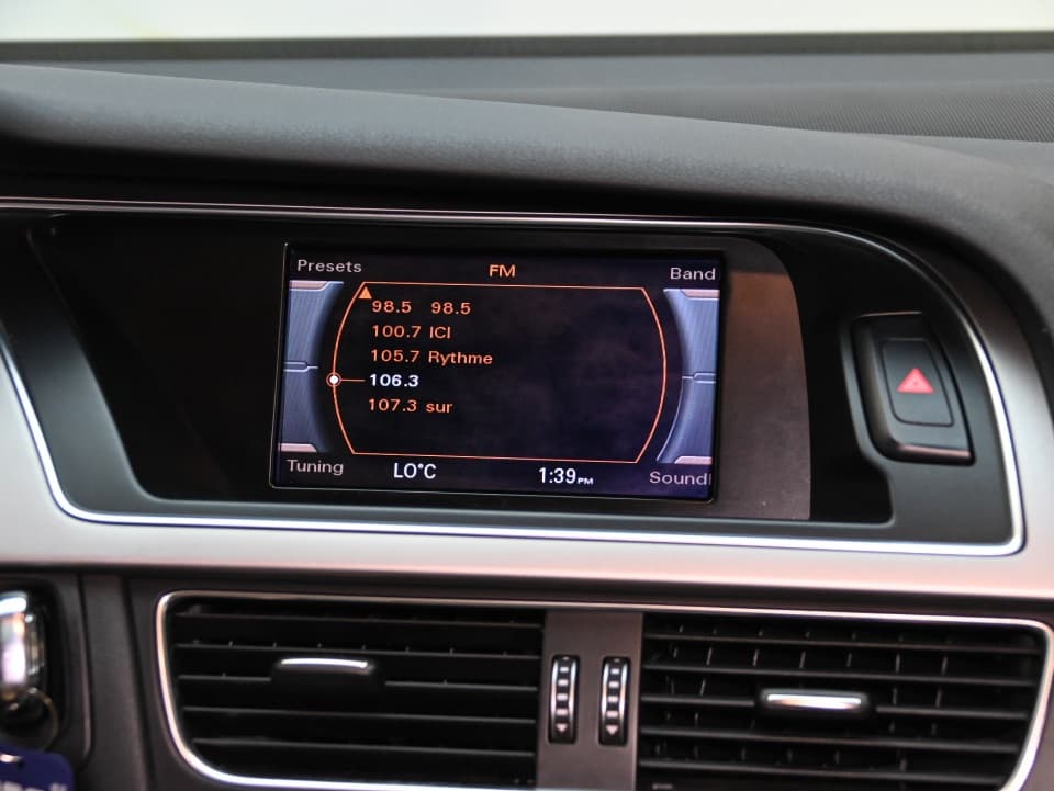 Audi A4 2014 — photo 17