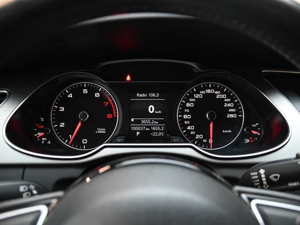 Audi A4 2014 — photo 20