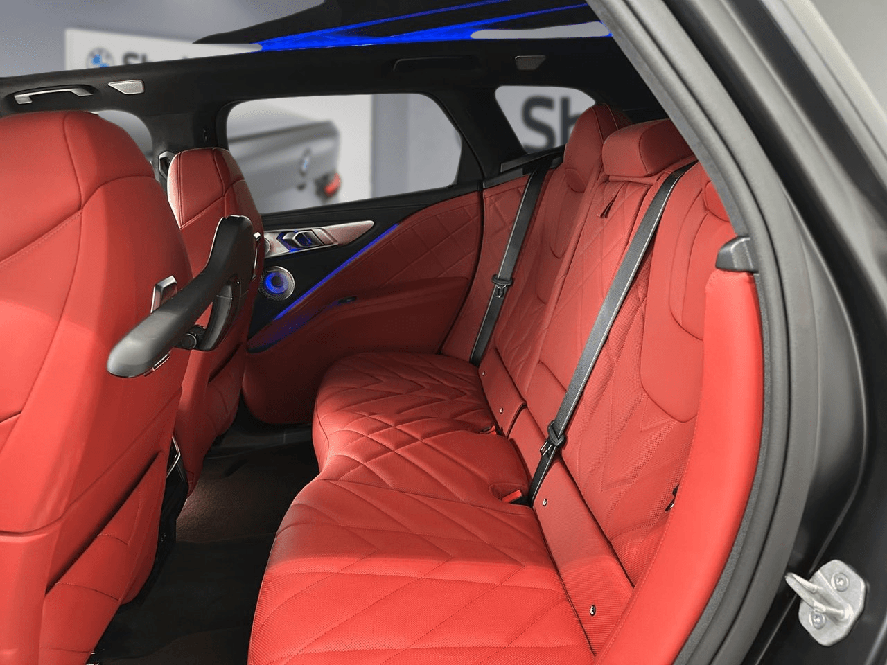 BMW XM 2024 — photo 15
