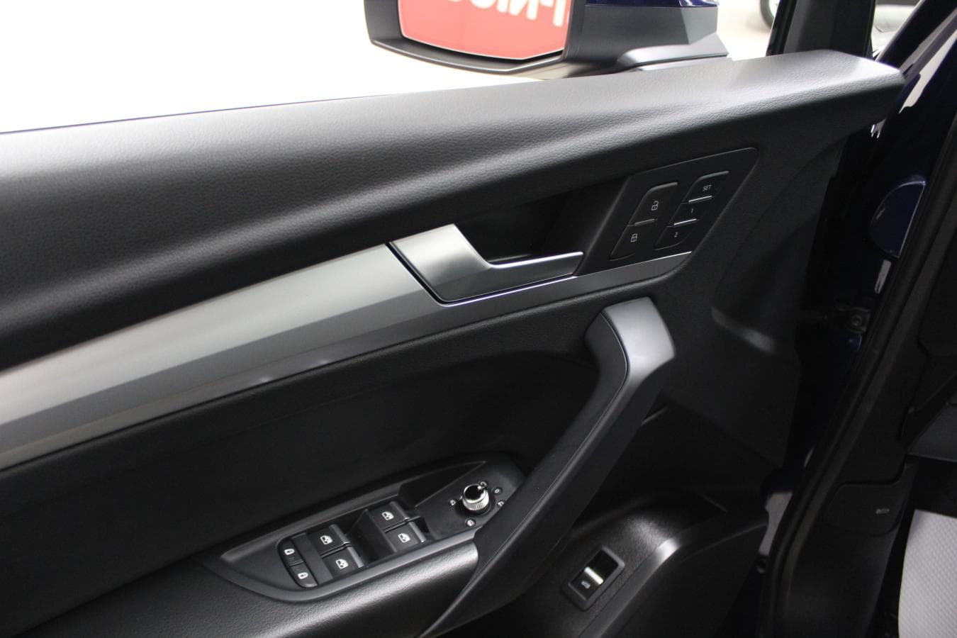 Audi Q5 2025 — photo 11