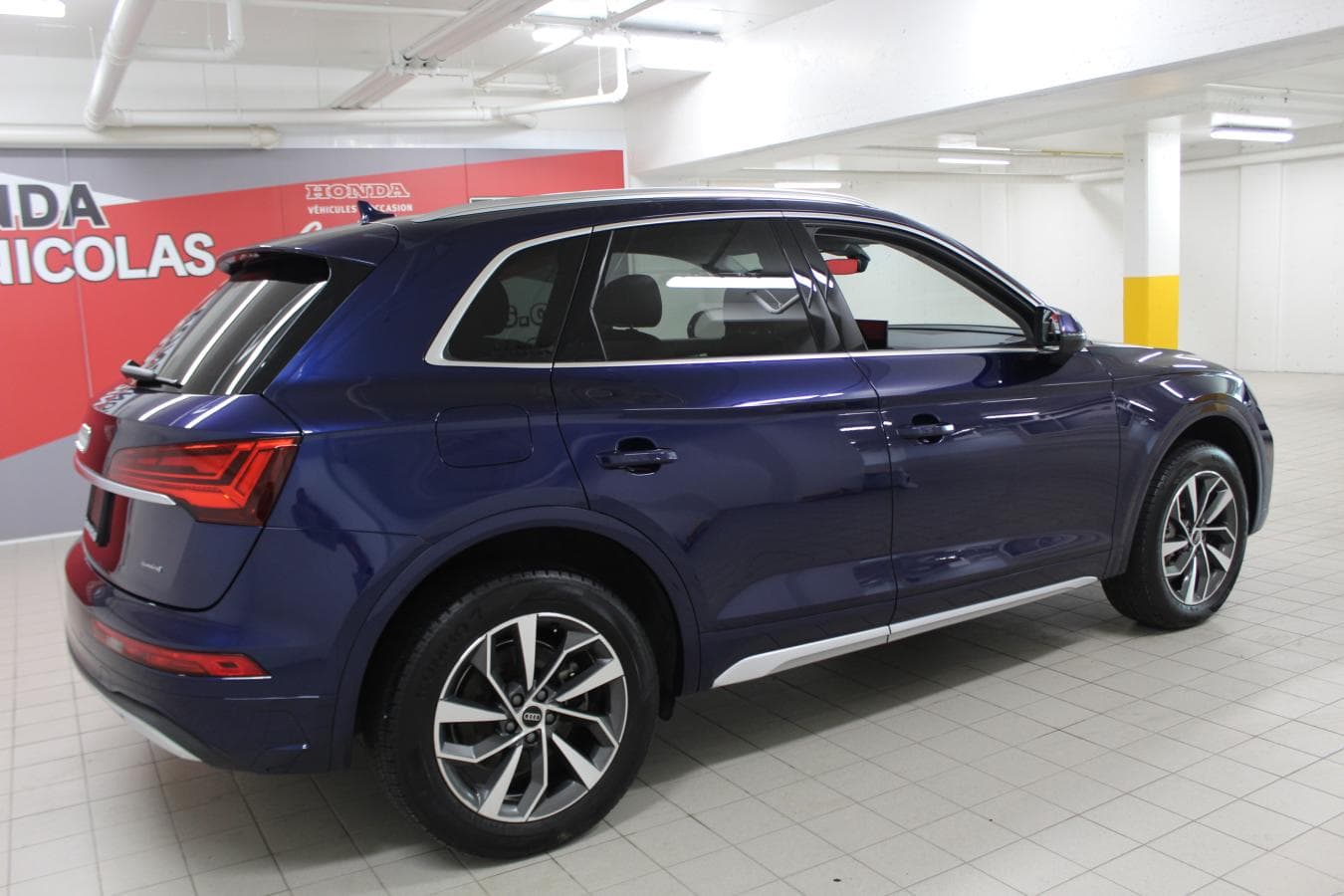 Audi Q5 2025 — photo 2