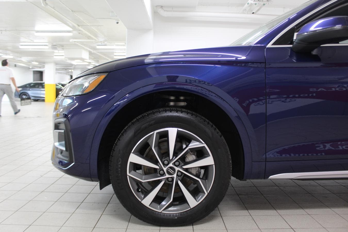 Audi Q5 2025 — photo 9