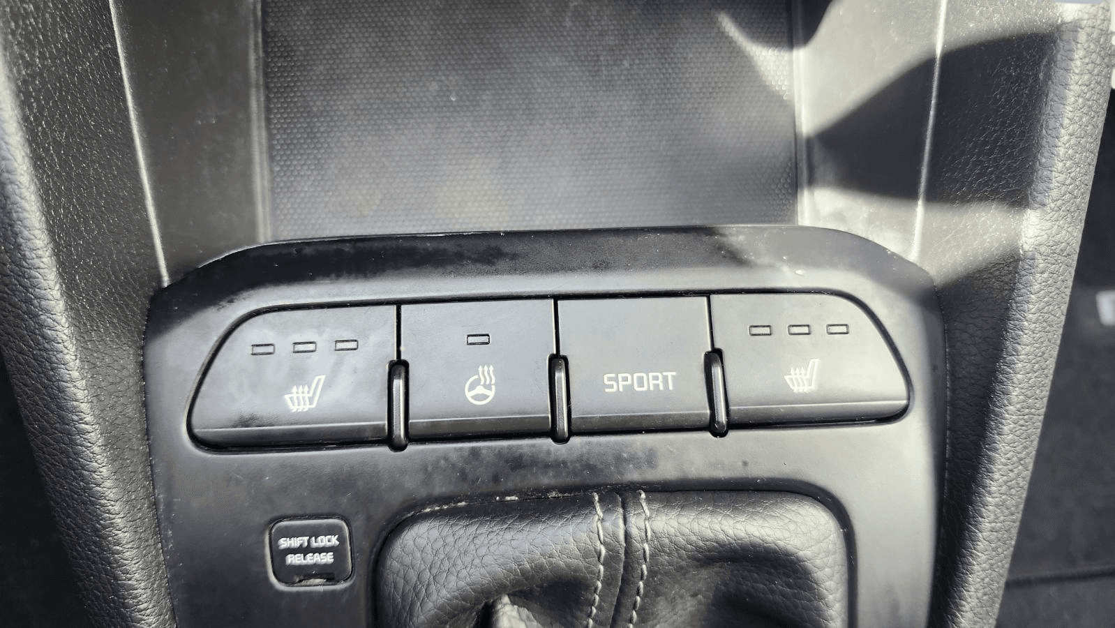 Kia Rio5 2018 — photo 16