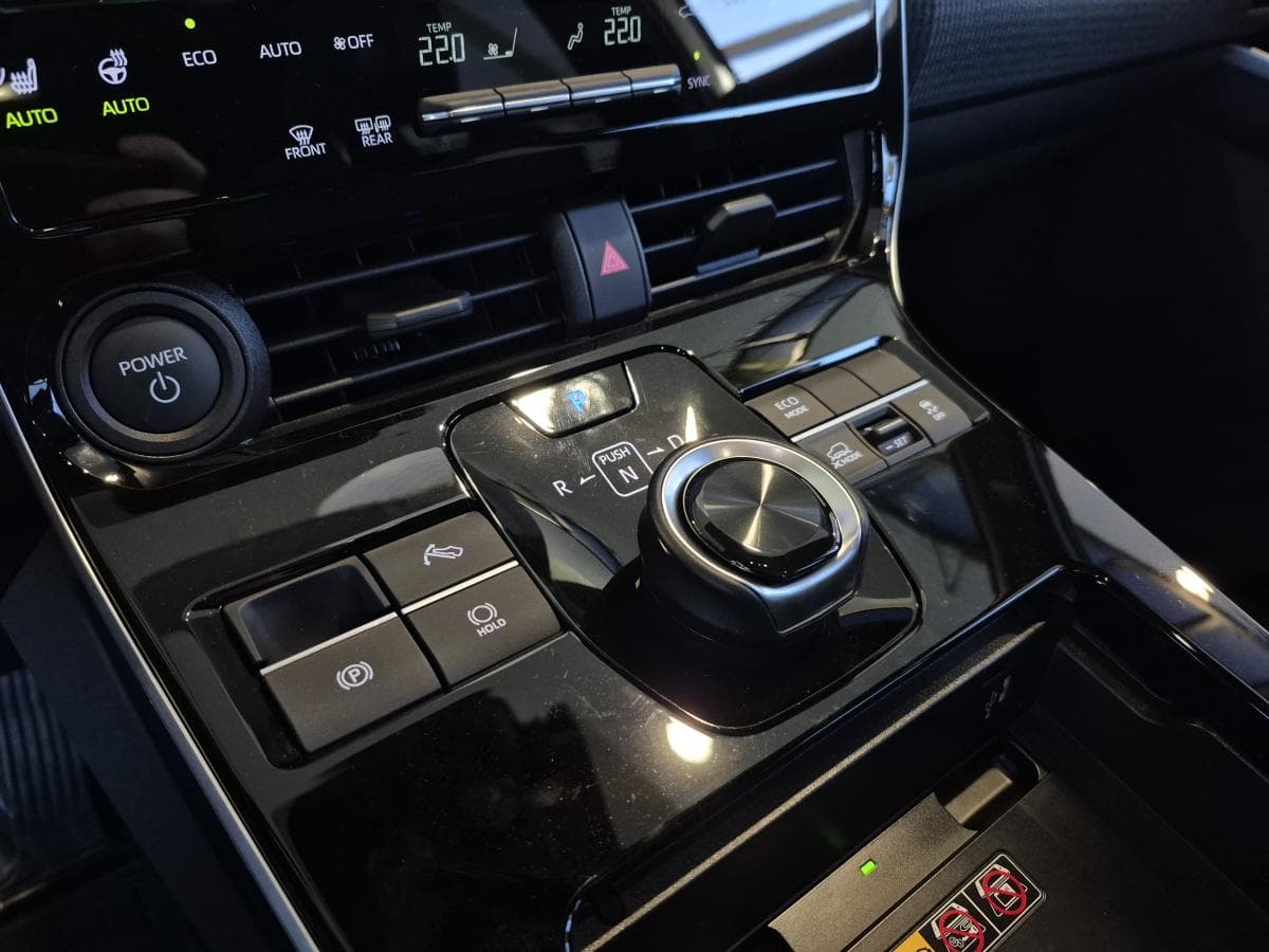 Toyota bZ 2025 — photo 12