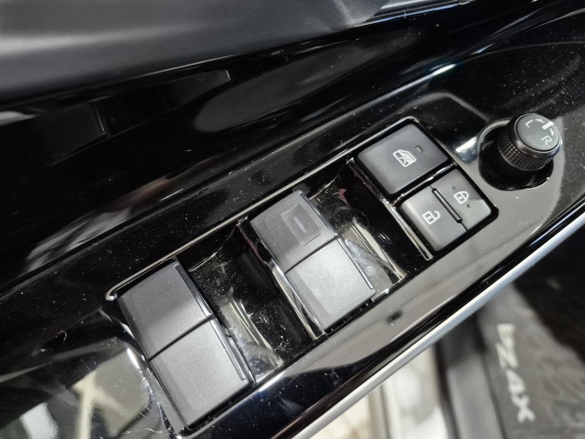 Toyota bZ 2025 — photo 6
