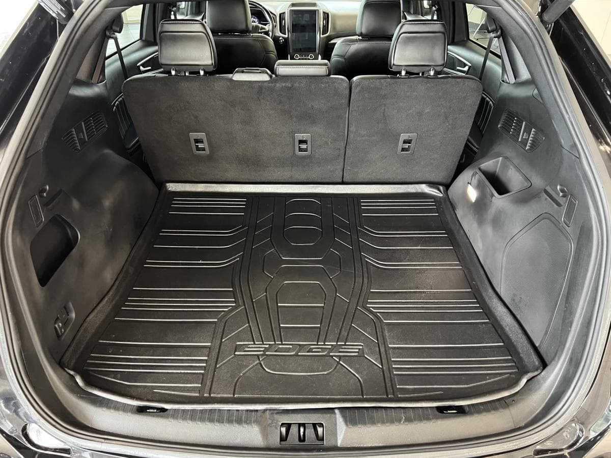 Ford Edge 2022 — photo 8