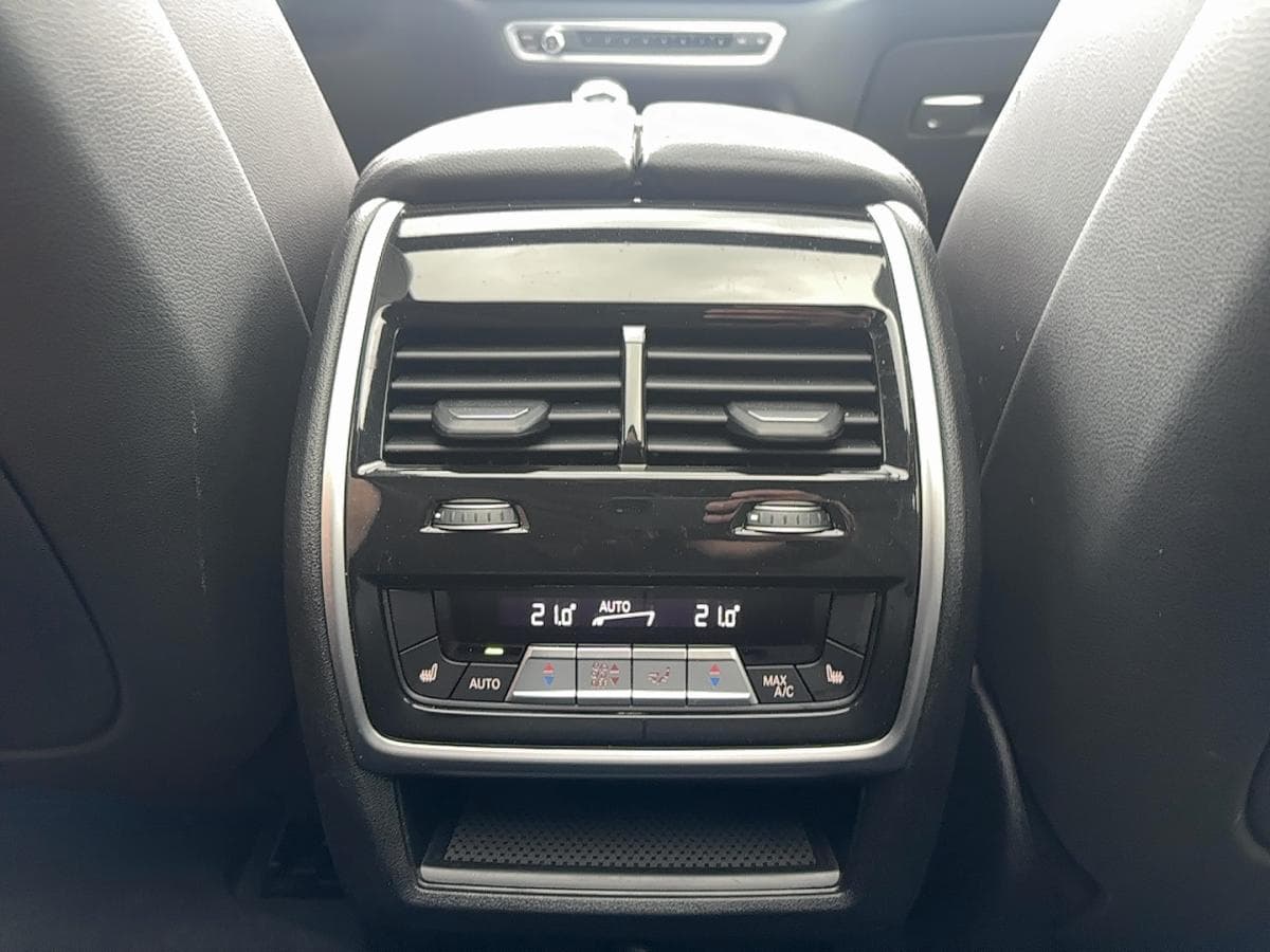 BMW X5 2022 — photo 15