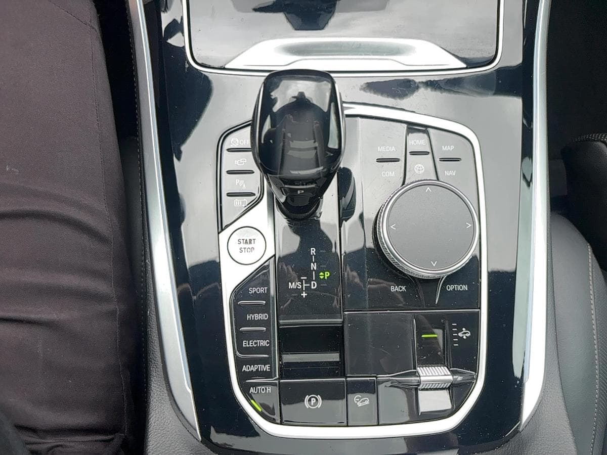 BMW X5 2022 — photo 18