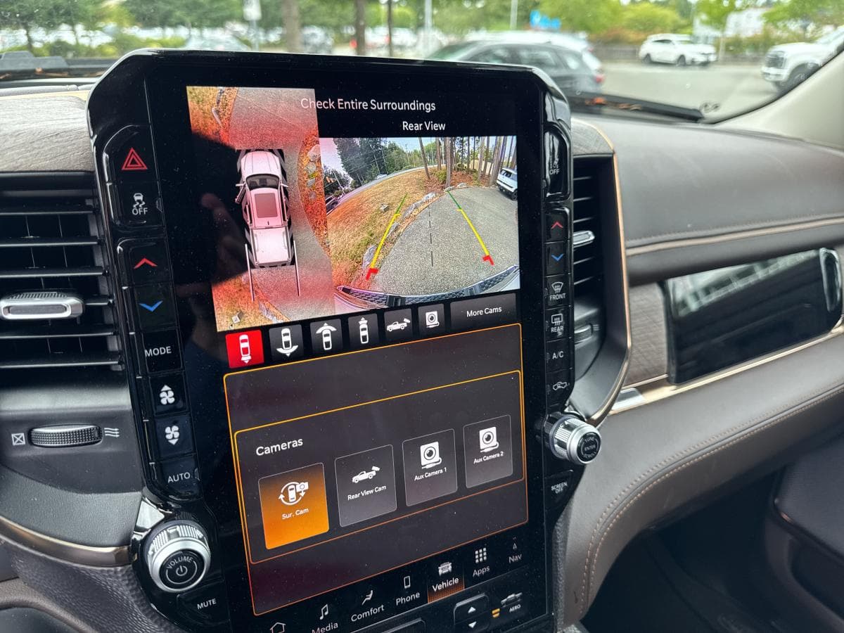 RAM 1500 LIMITED LONGHORN 2025 — photo 11