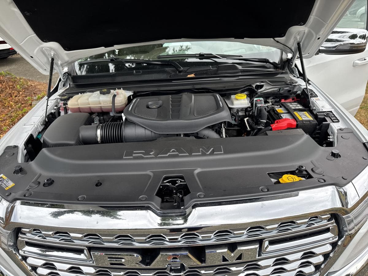 RAM 1500 LIMITED LONGHORN 2025 — photo 13