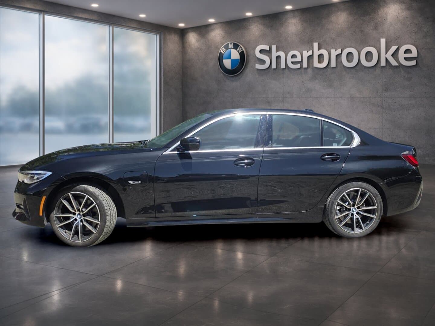 BMW 330e 2022 — photo 9