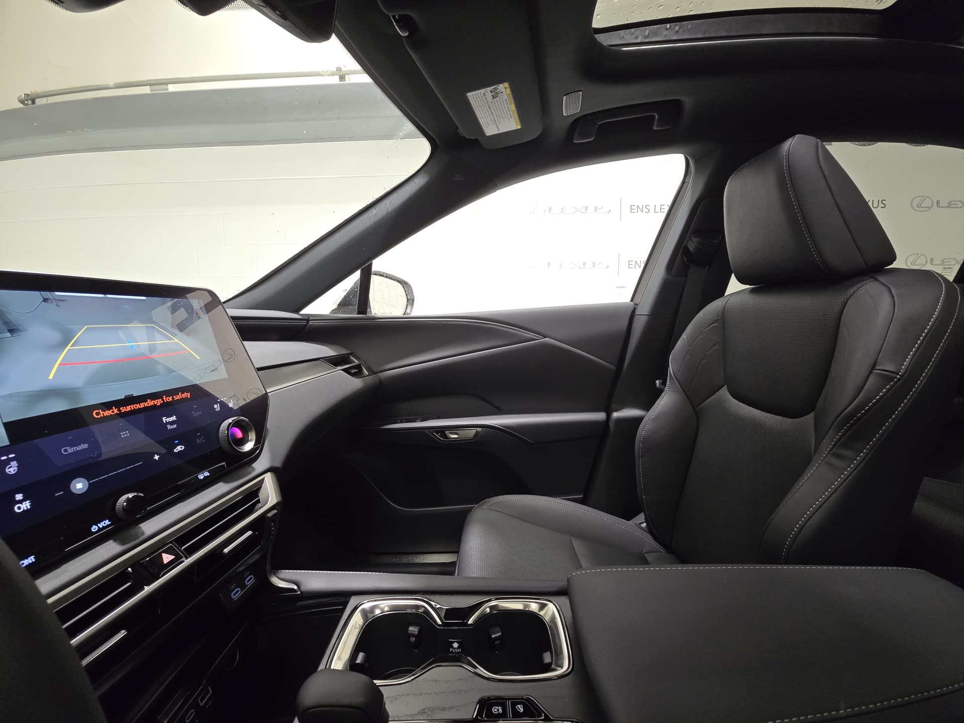 Lexus RX 350 Ultra Luxury 2024 — photo 11