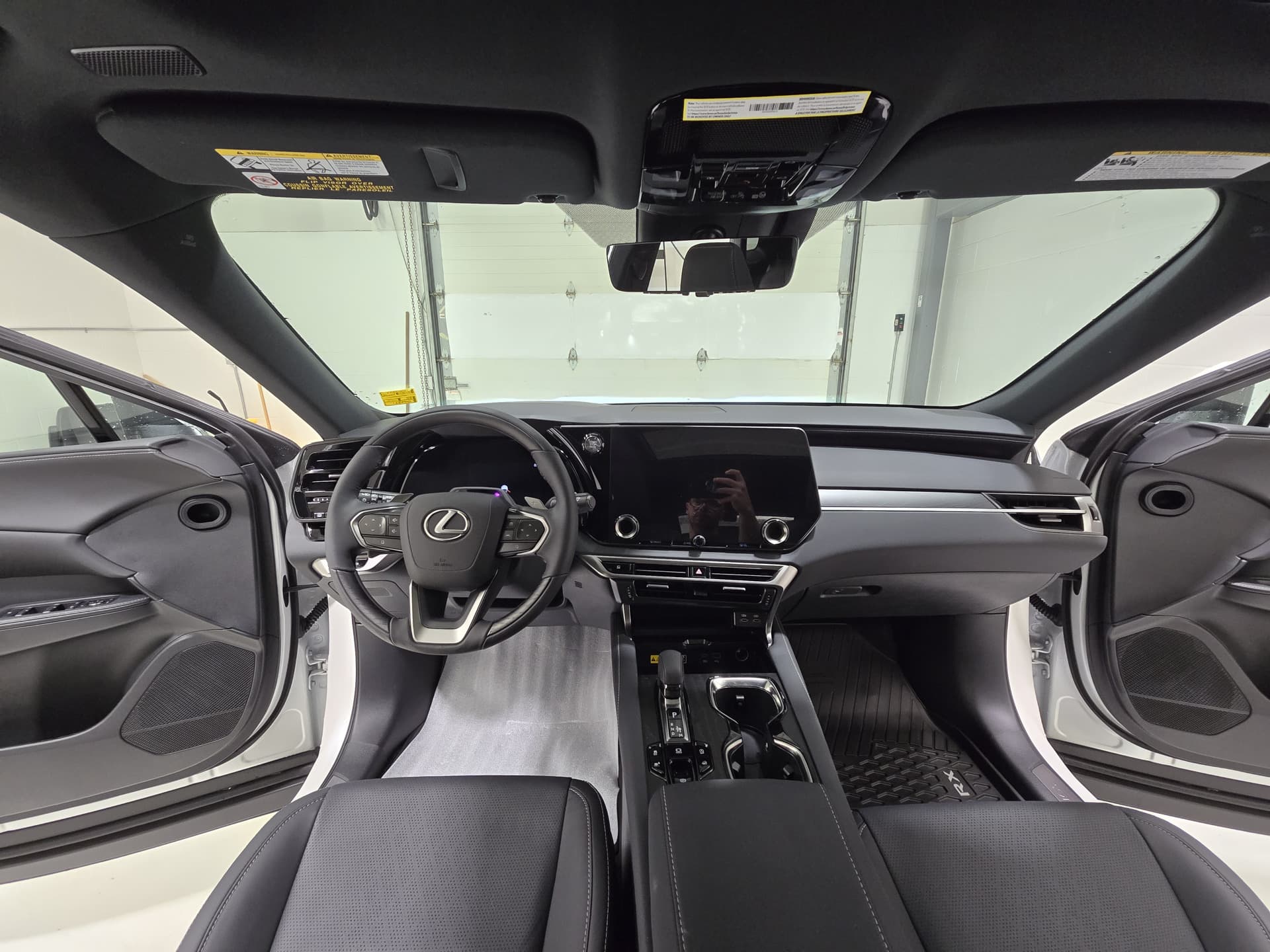 Lexus RX 350 Ultra Luxury 2024 — photo 15
