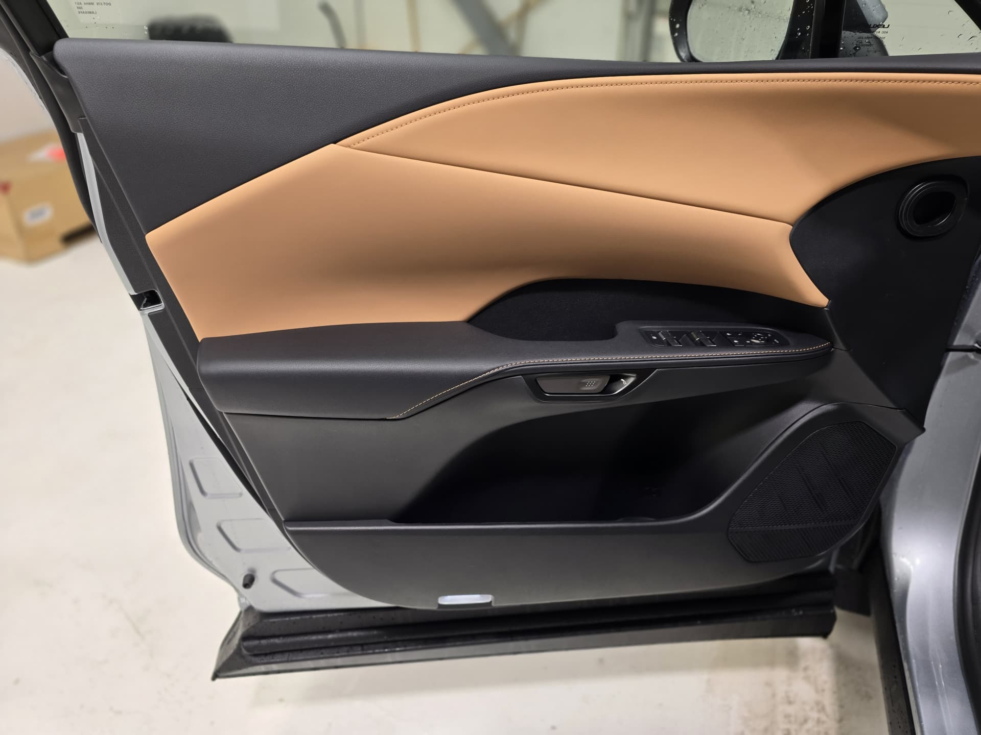Lexus RX 350 Luxury 2023 — photo 8