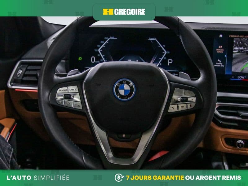 BMW 330 2024 — photo 18