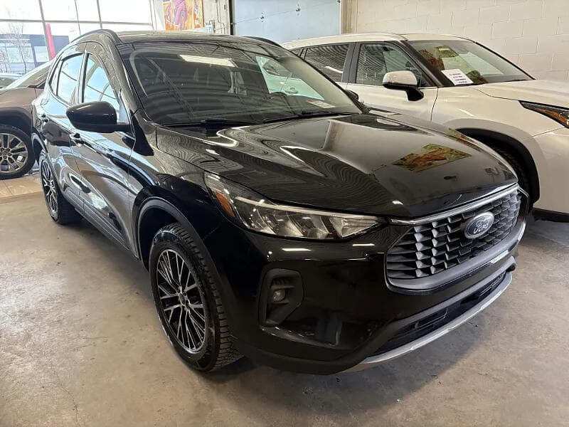 Ford Escape Plug-in Hybrid 2023 à vendre à Montréal-Nord