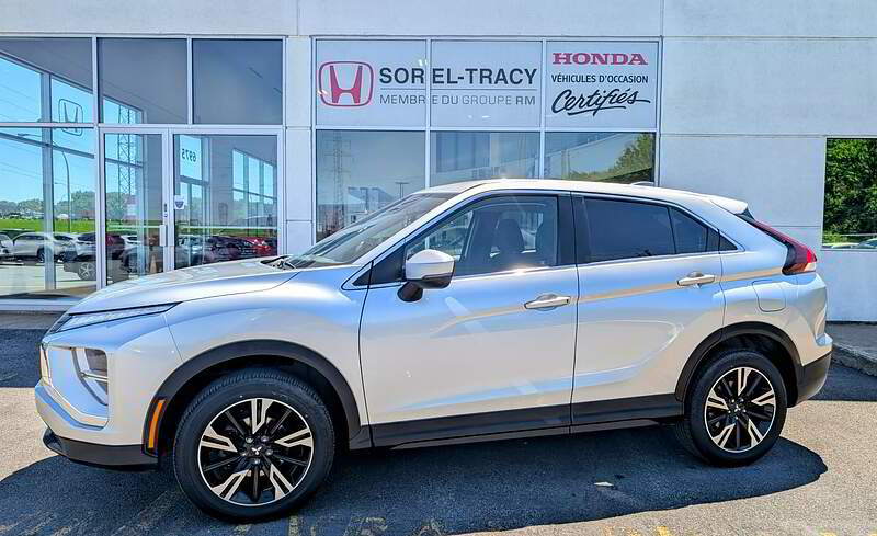 Mitsubishi Eclipse Cross 2023 — photo 2