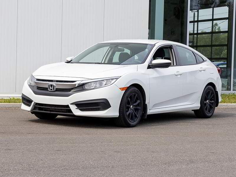 Honda Civic 2018 — photo 2