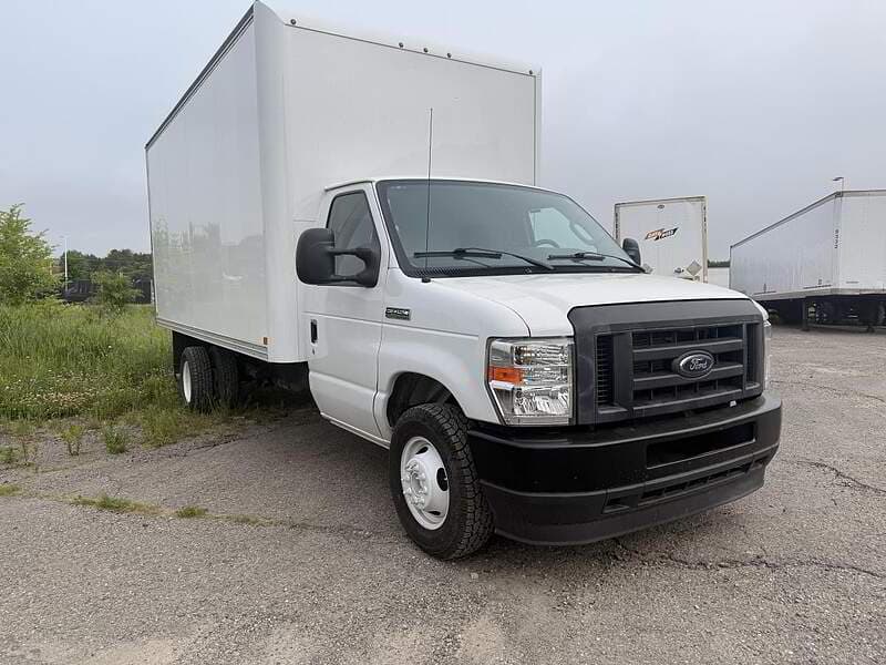 Ford E-series 2022 — photo 2