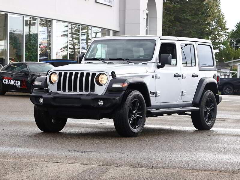 Jeep Wrangler 2023 — photo 2