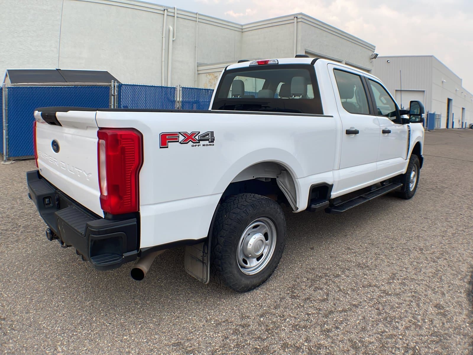 Ford Super Duty F-250 SRW 2023 — photo 6
