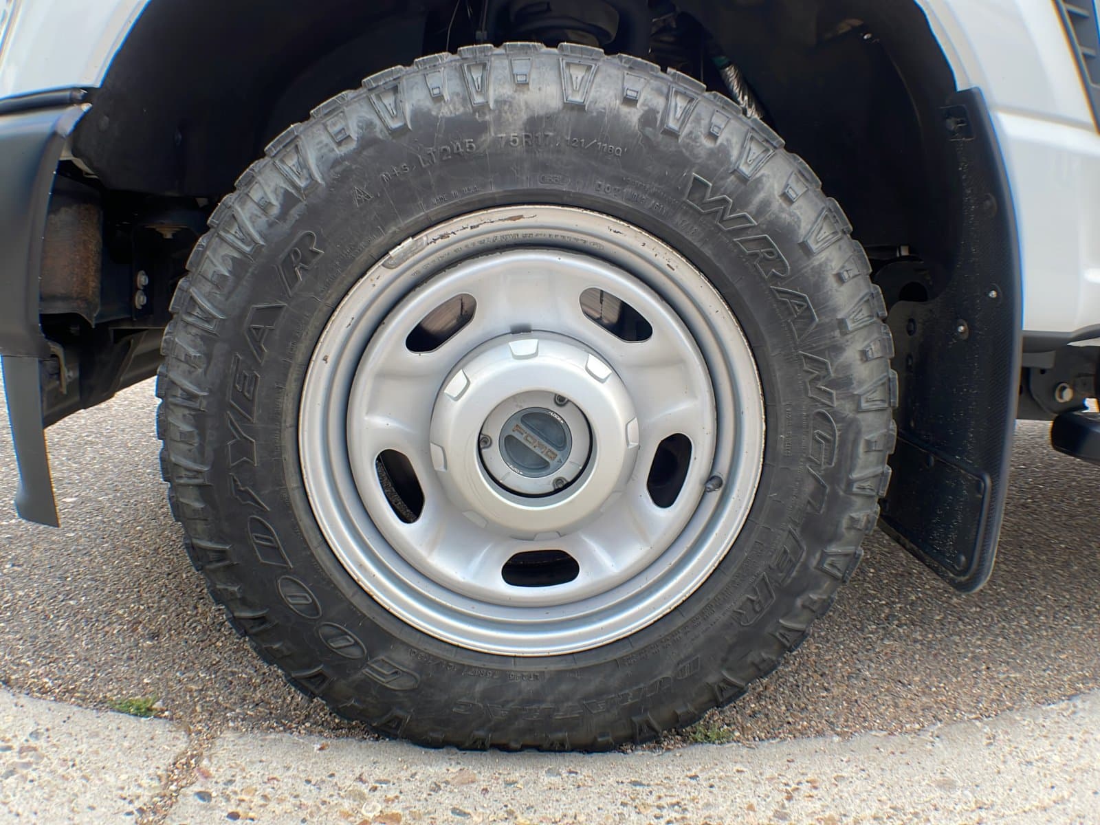 Ford Super Duty F-250 SRW 2023 — photo 10