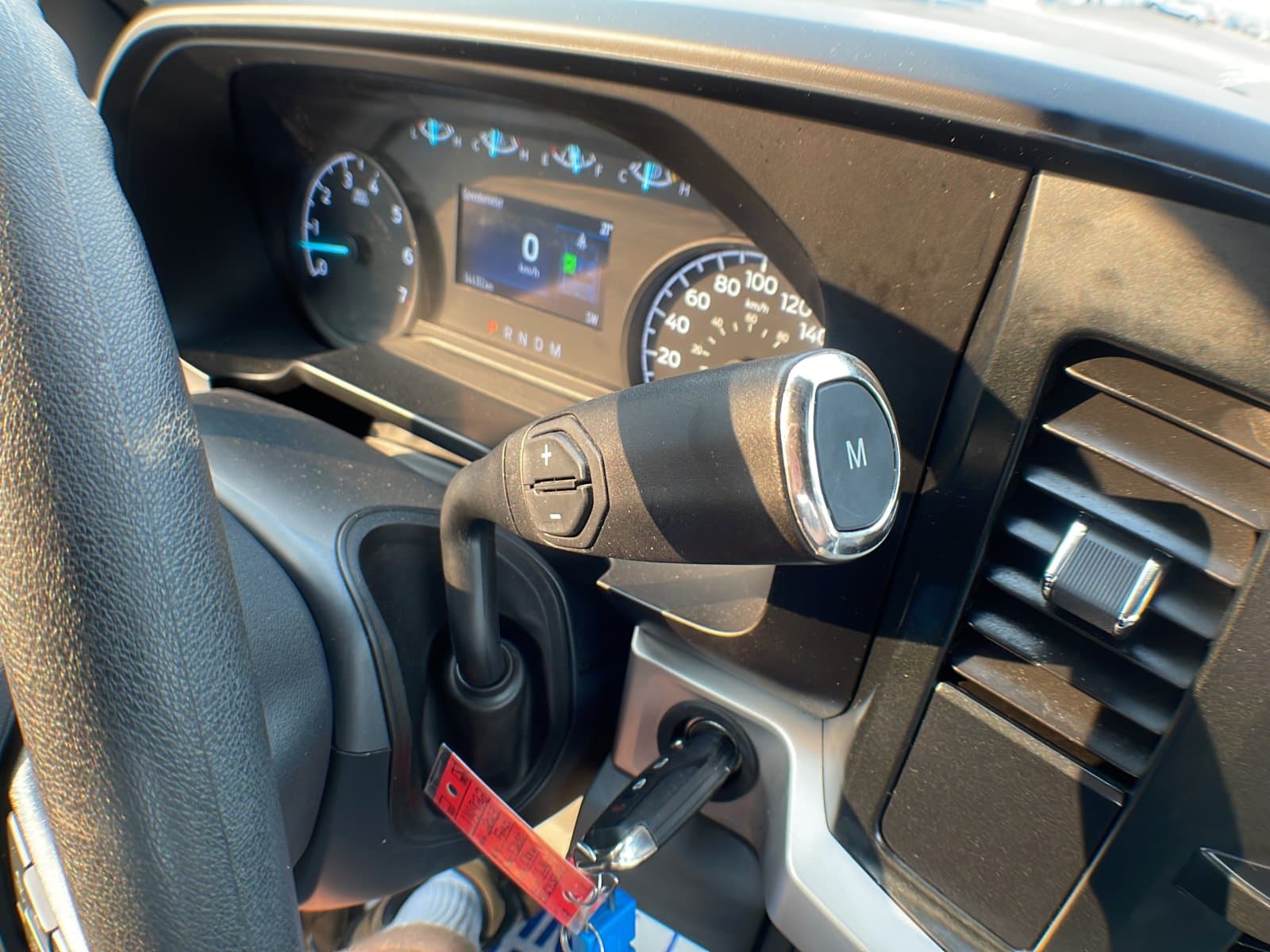 Ford Super Duty F-250 SRW 2023 — photo 20