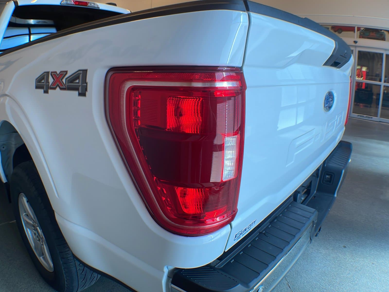 Ford F-150 2022 — photo 14