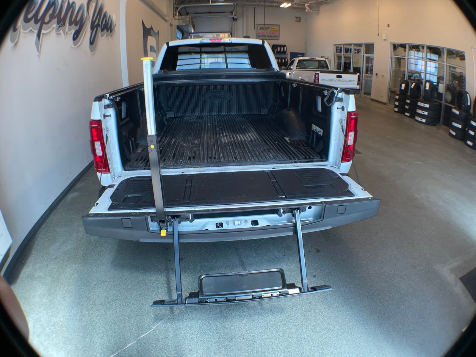 Ford F-150 2022 — photo 35