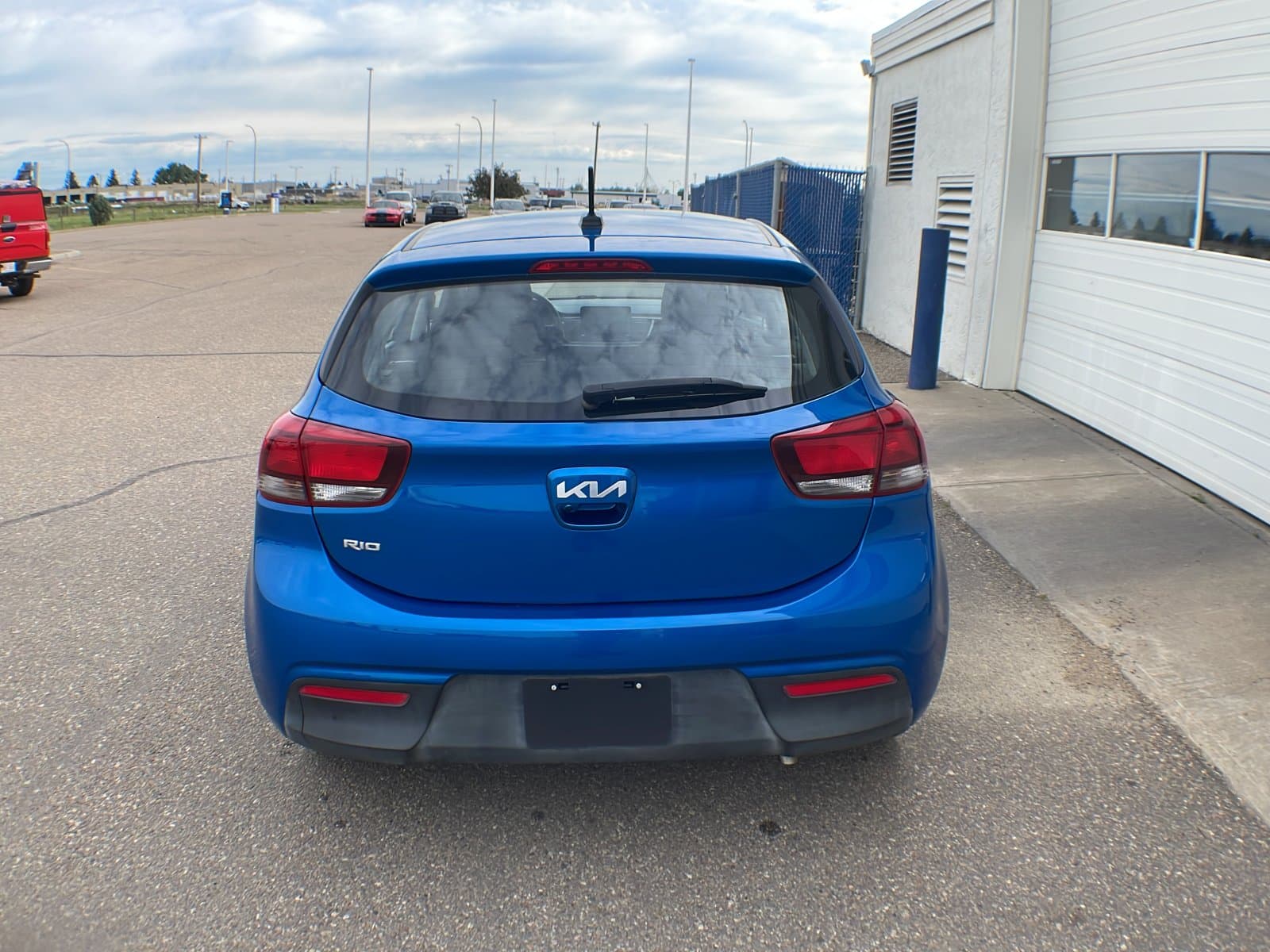 Kia Rio 5-door 2023 — photo 5