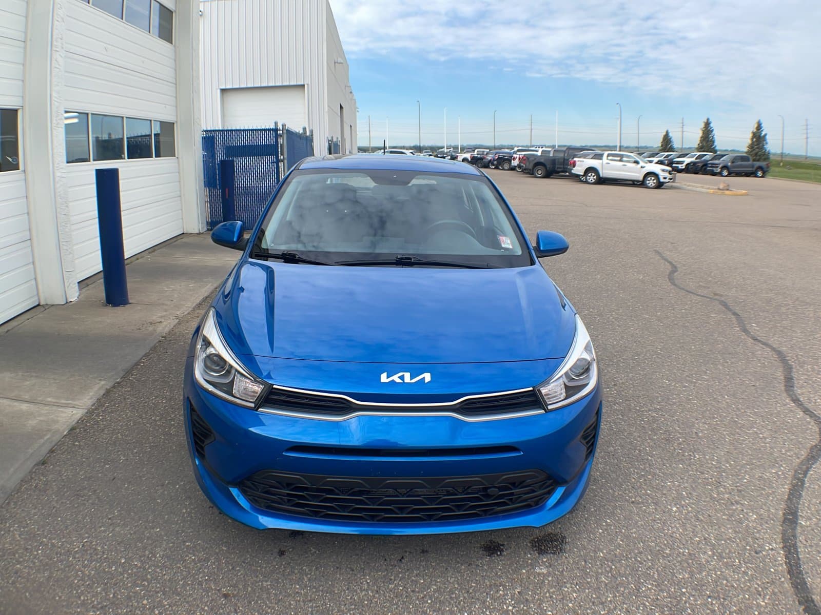 Kia Rio 5-door 2023 — photo 9