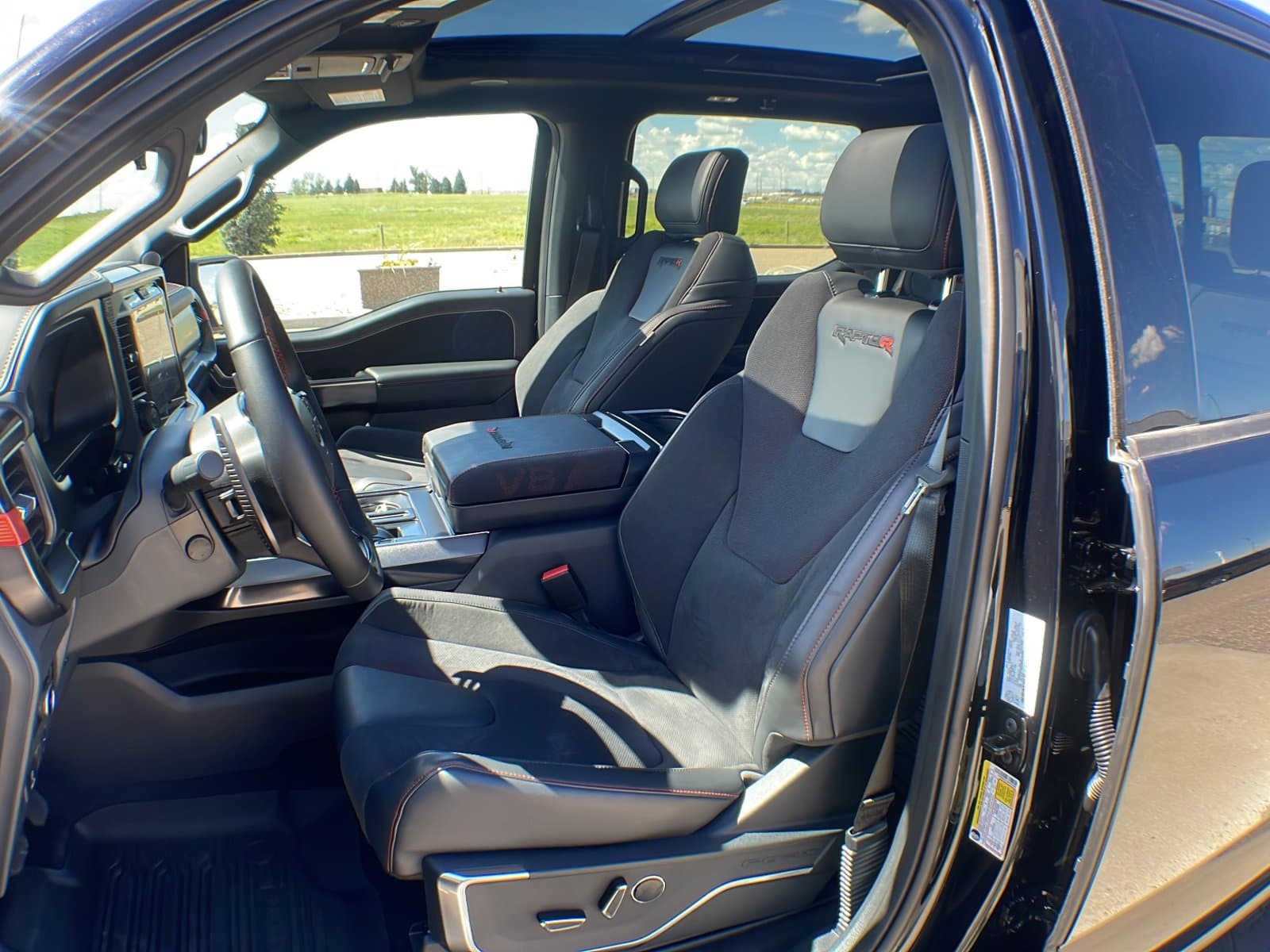 Ford F-150 2025 — photo 23