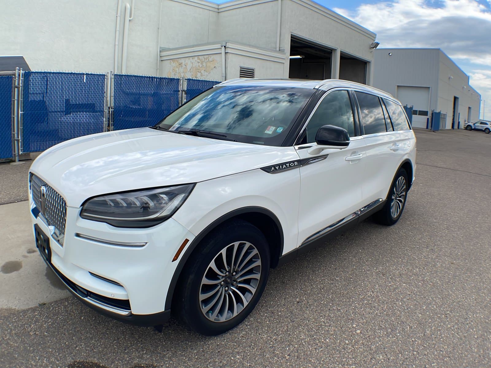 Lincoln Aviator 2022 — photo 2
