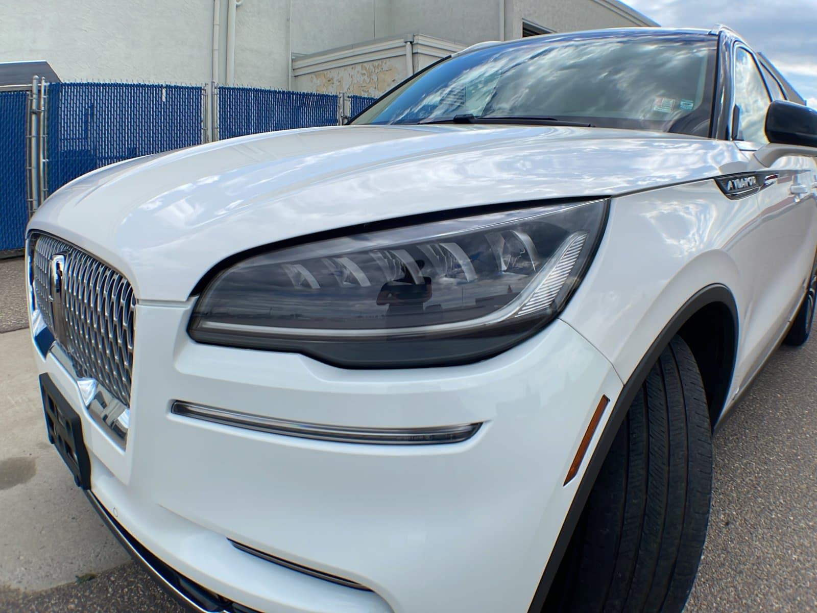 Lincoln Aviator 2022 — photo 13