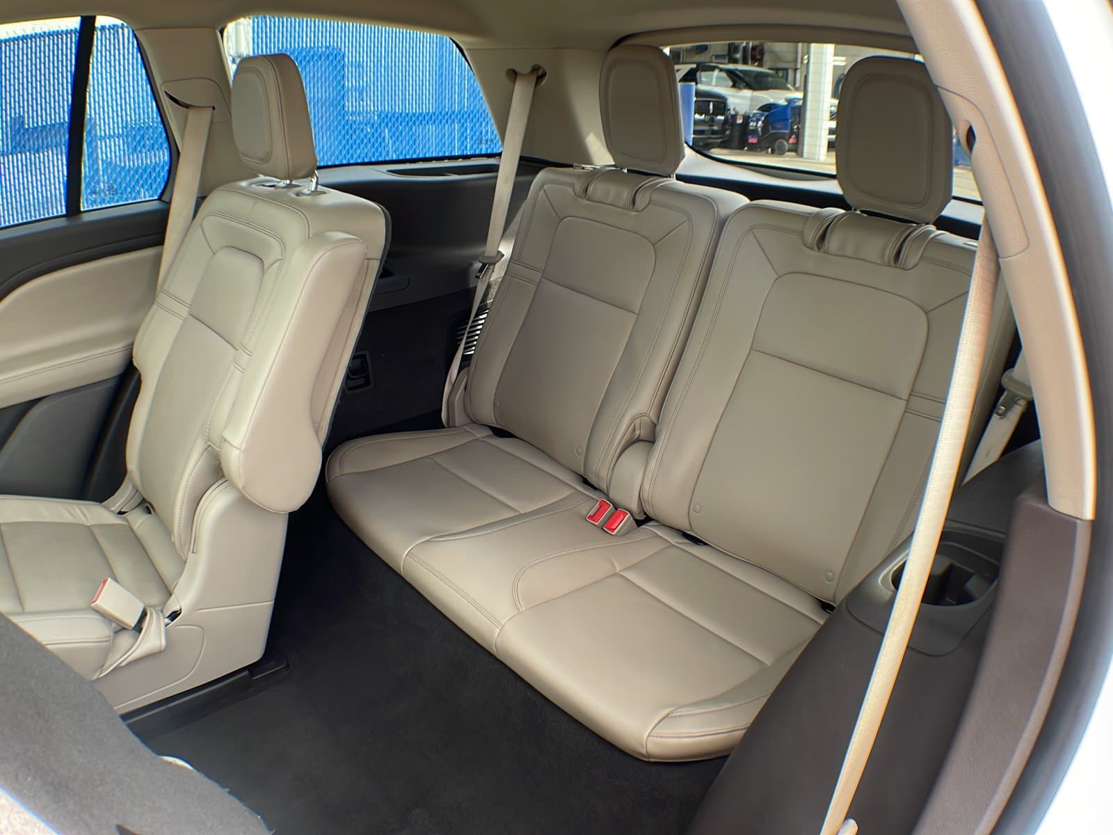 Lincoln Aviator 2022 — photo 25