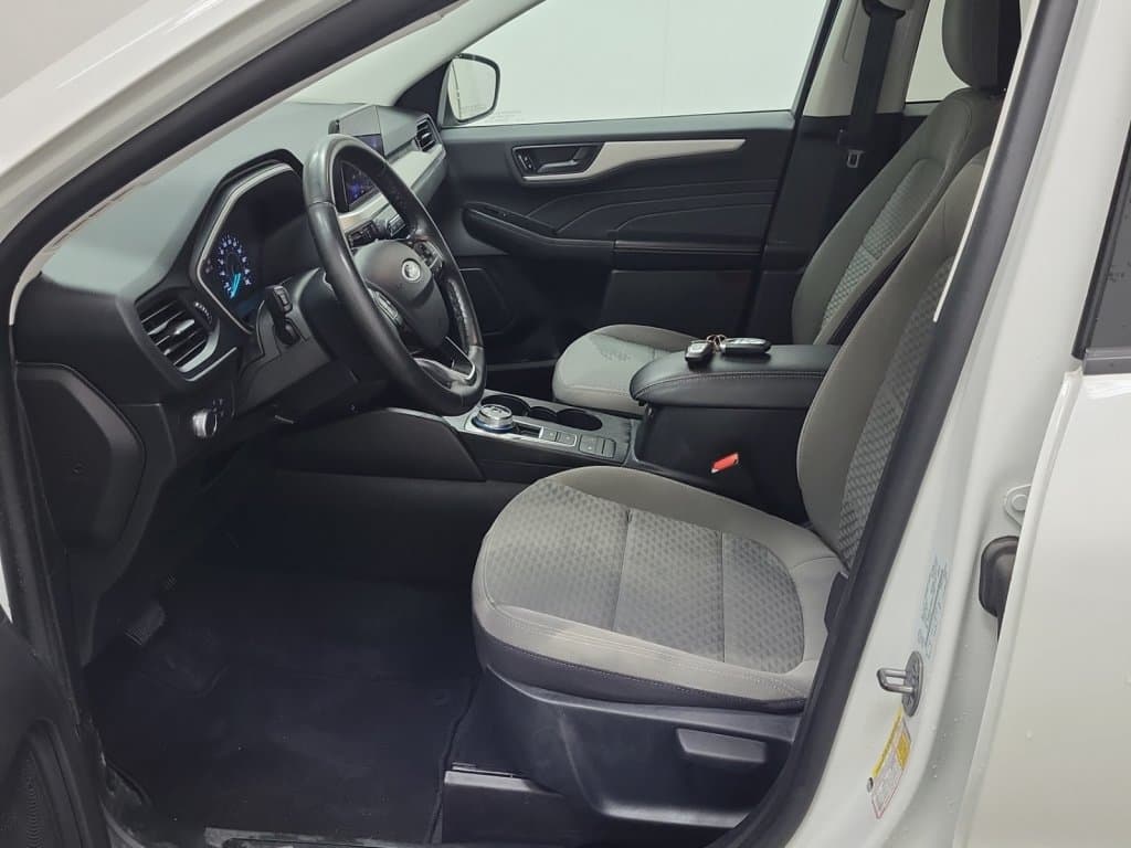 Ford Escape 2022 — photo 7
