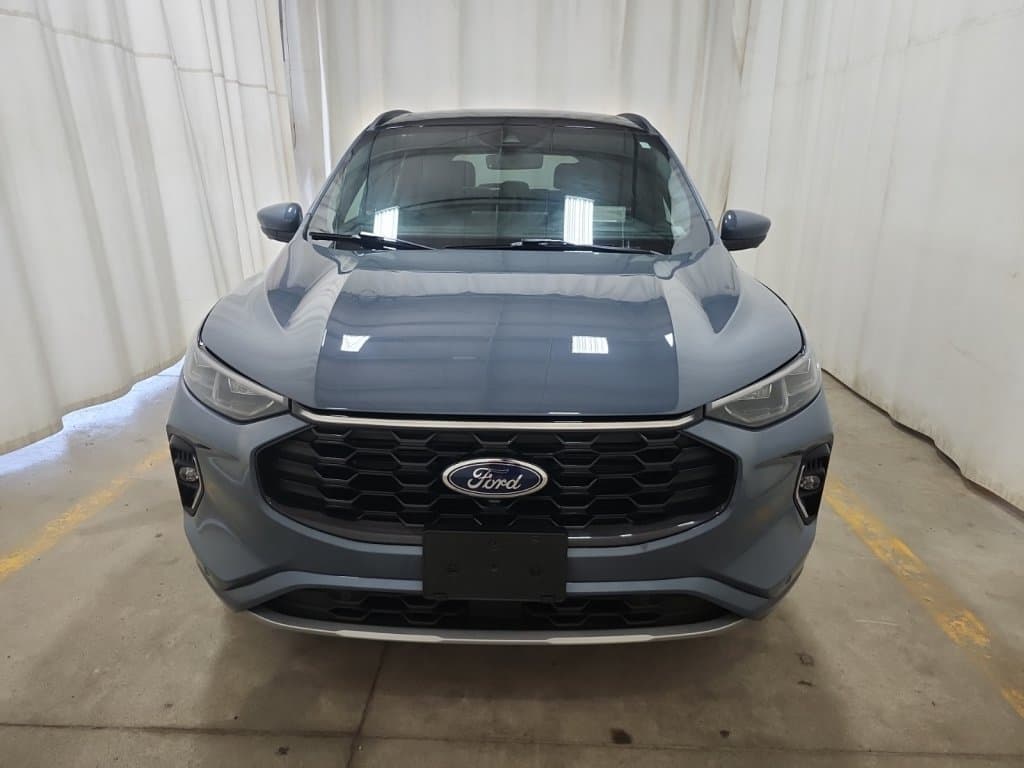 Ford Escape 2023 — photo 3