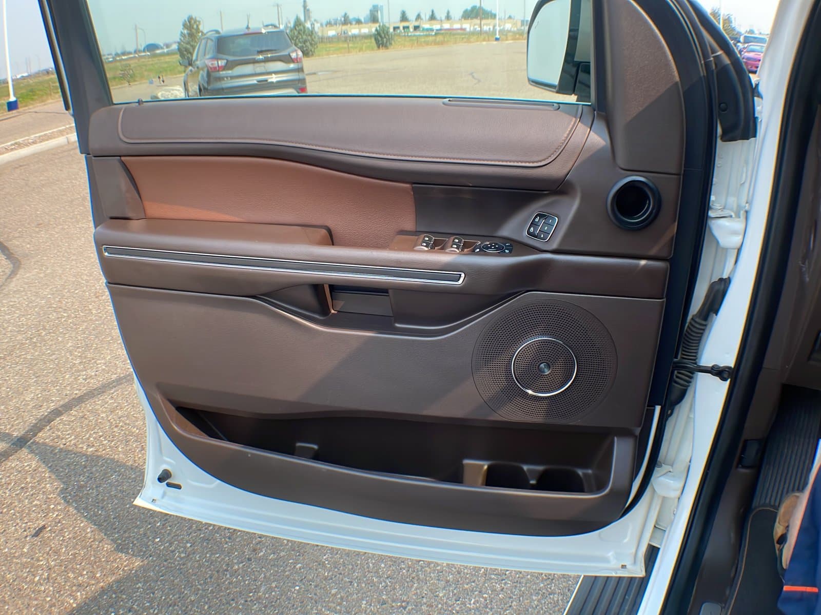 Ford Expedition 2024 — photo 19