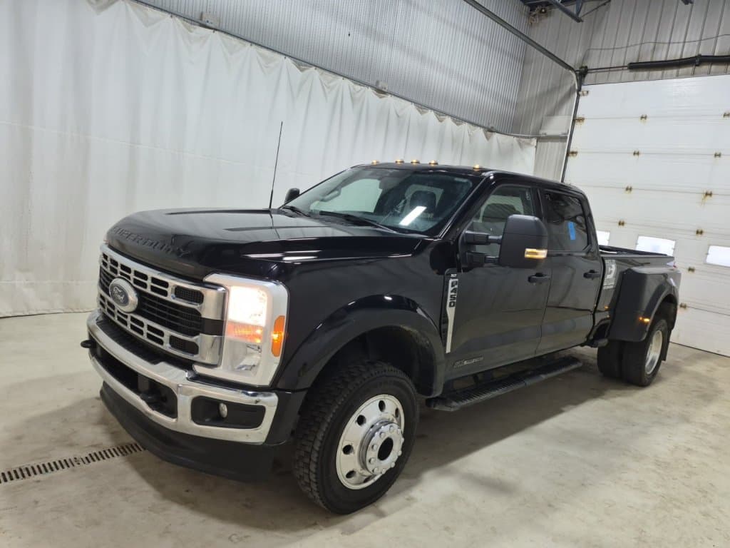 Ford Super Duty F-450 DRW 2023 — photo 2