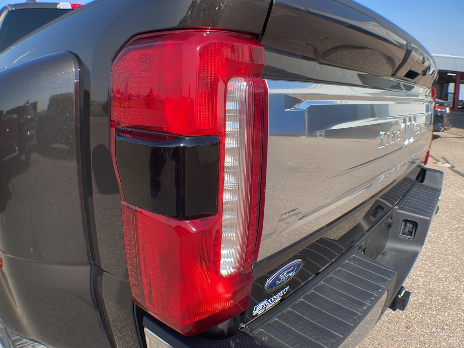 Ford Super Duty F-350 Dually 2025 — photo 14
