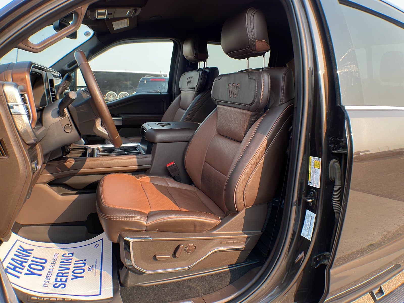 Ford Super Duty F-350 Dually 2025 — photo 23