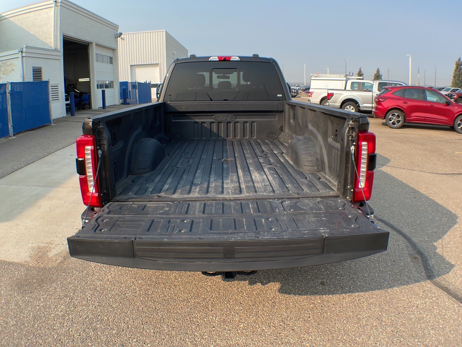 Ford Super Duty F-350 Dually 2025 — photo 27