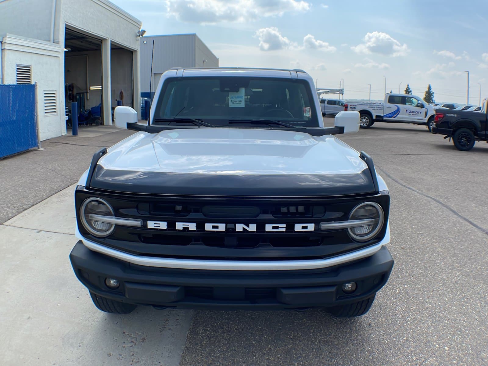 Ford Bronco 2023 — photo 9