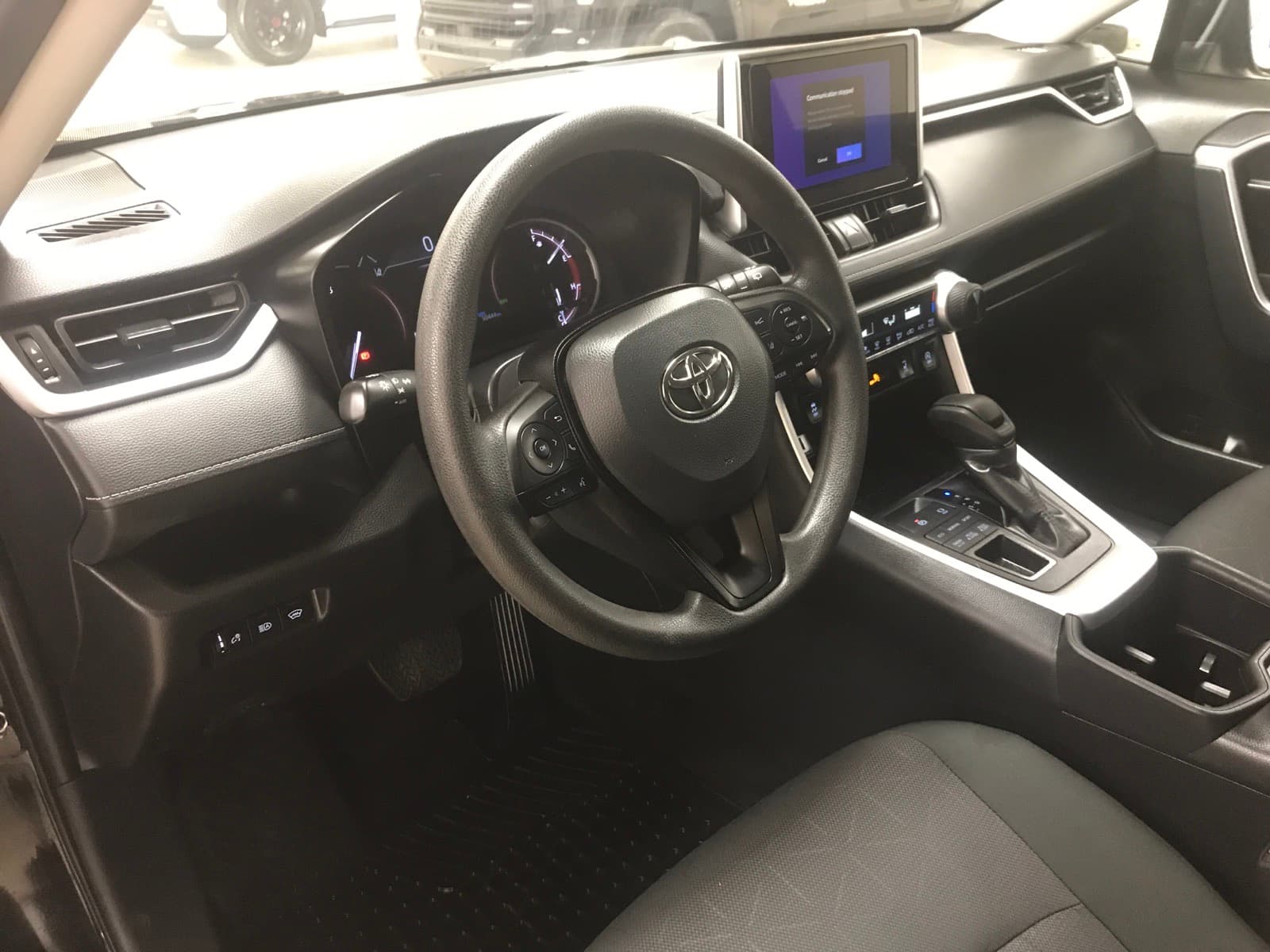 Toyota RAV4 2025 — photo 12
