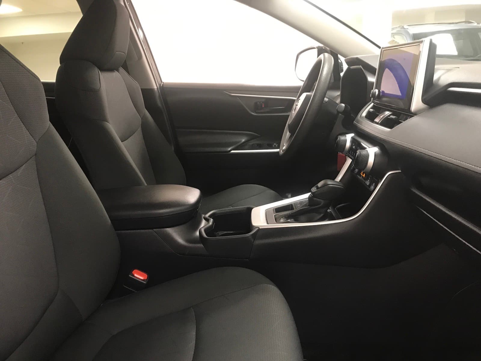 Toyota RAV4 2025 — photo 21