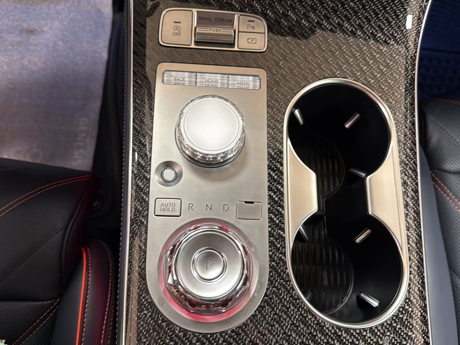 Genesis GV70 2026 — photo 20
