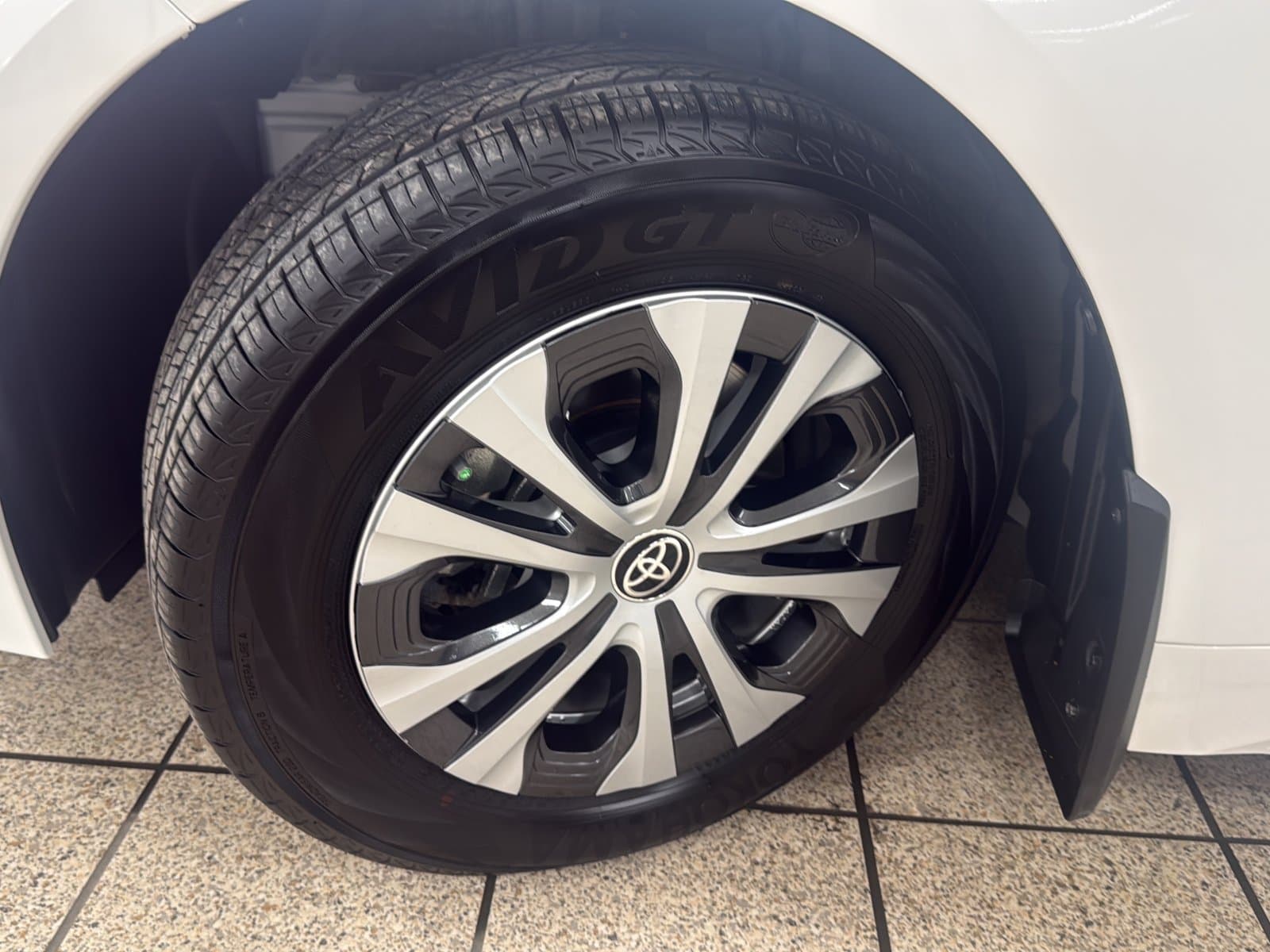 Toyota Corolla 2025 — photo 10