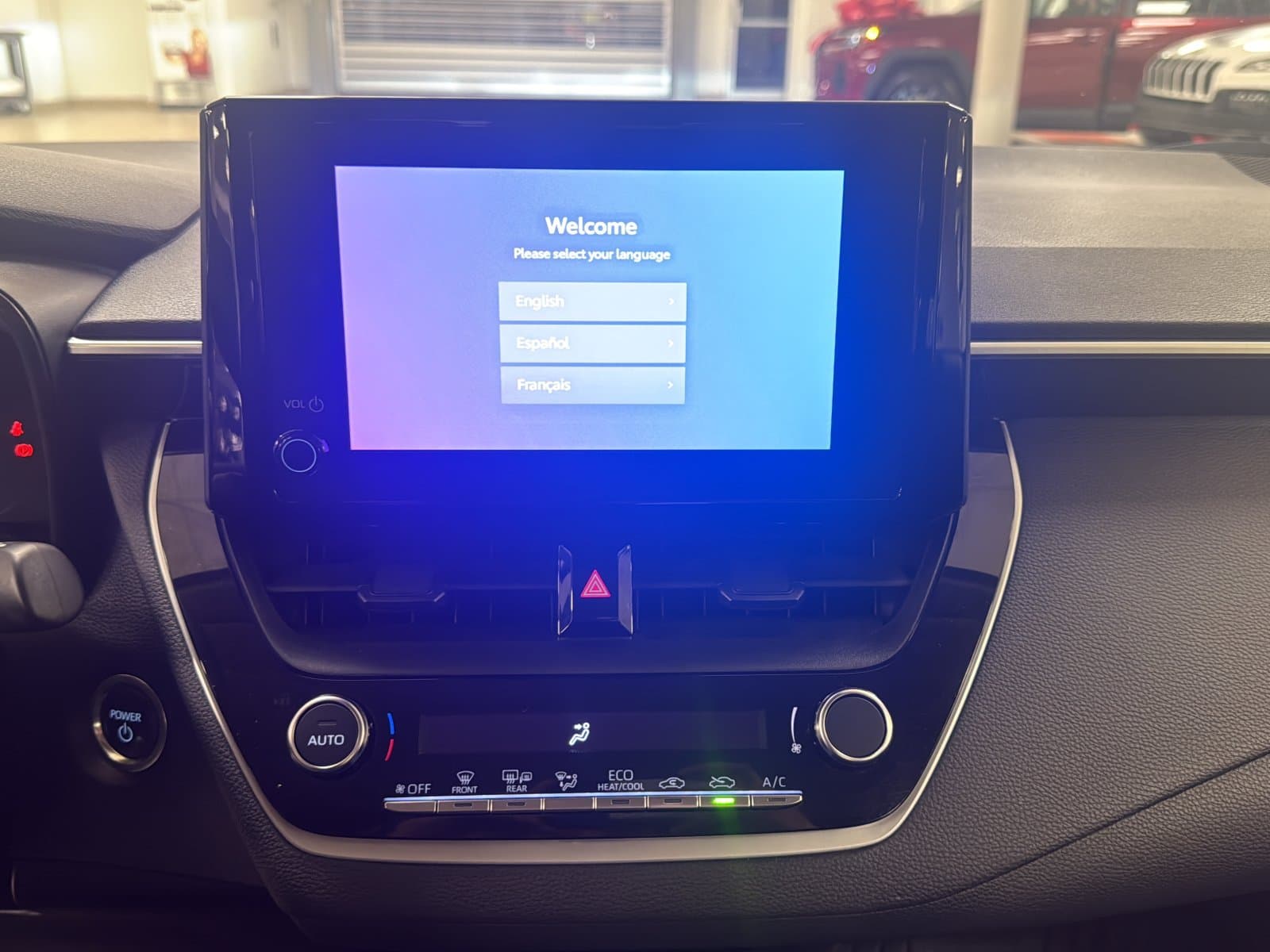Toyota Corolla 2025 — photo 13