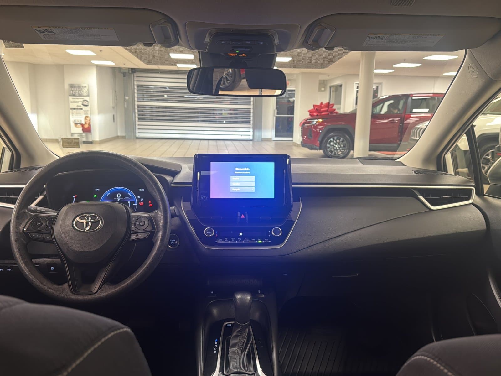 Toyota Corolla 2025 — photo 18