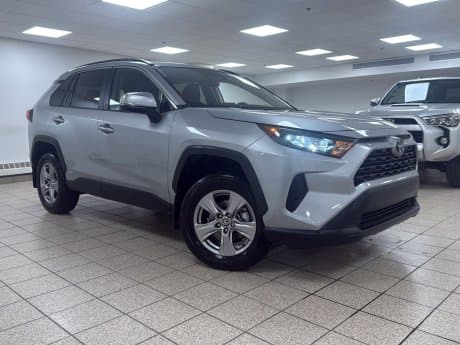 Toyota RAV4 2025 01D6 Silver Sky Metallic à vendre à Calgary